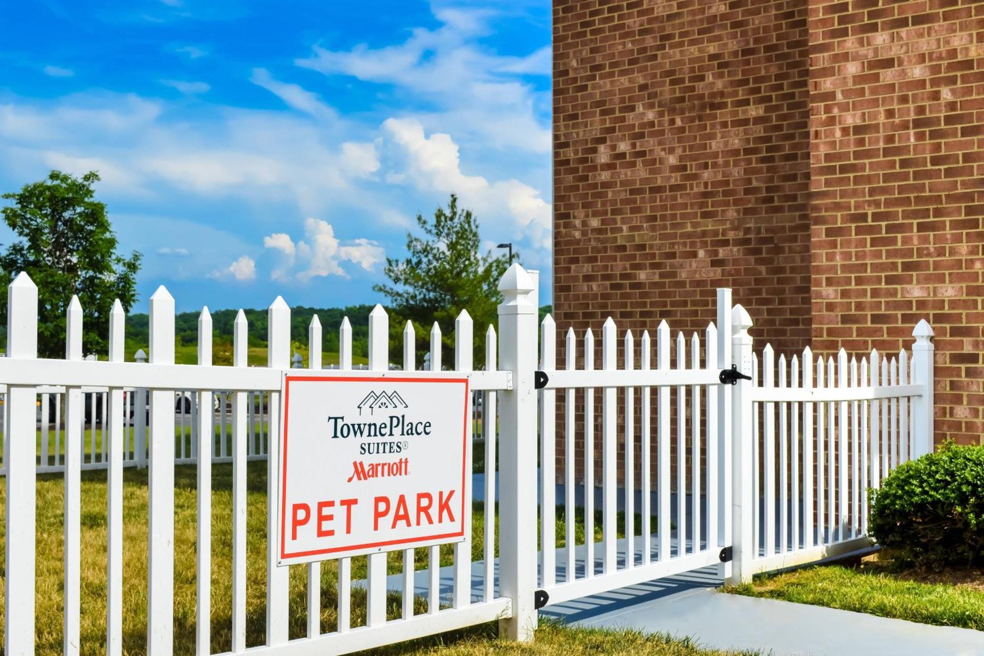 Towneplace Suites Фредериксбърг Екстериор снимка
